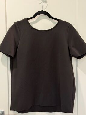 Black V-Back Neoprene Top